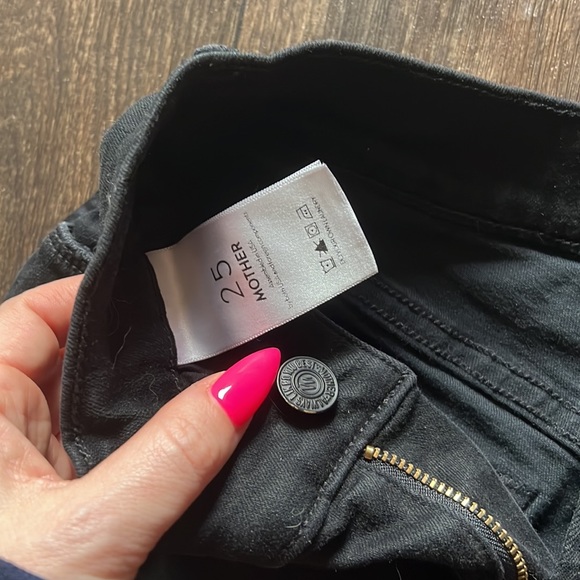 The Charmer Fray Short - Picture 4 of 5